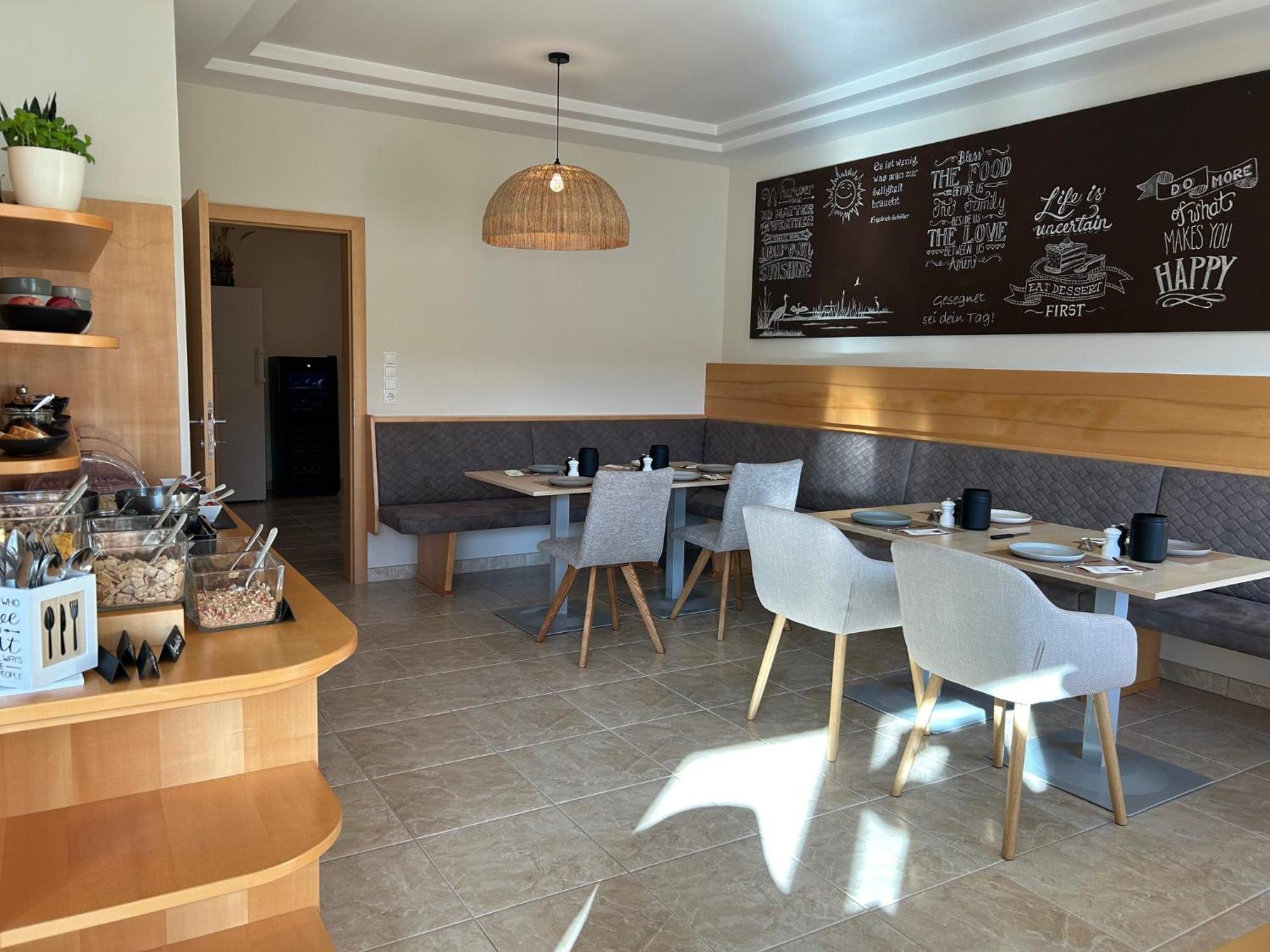 Haus Renee Bed and Breakfast Podersdorf am See Buitenkant foto