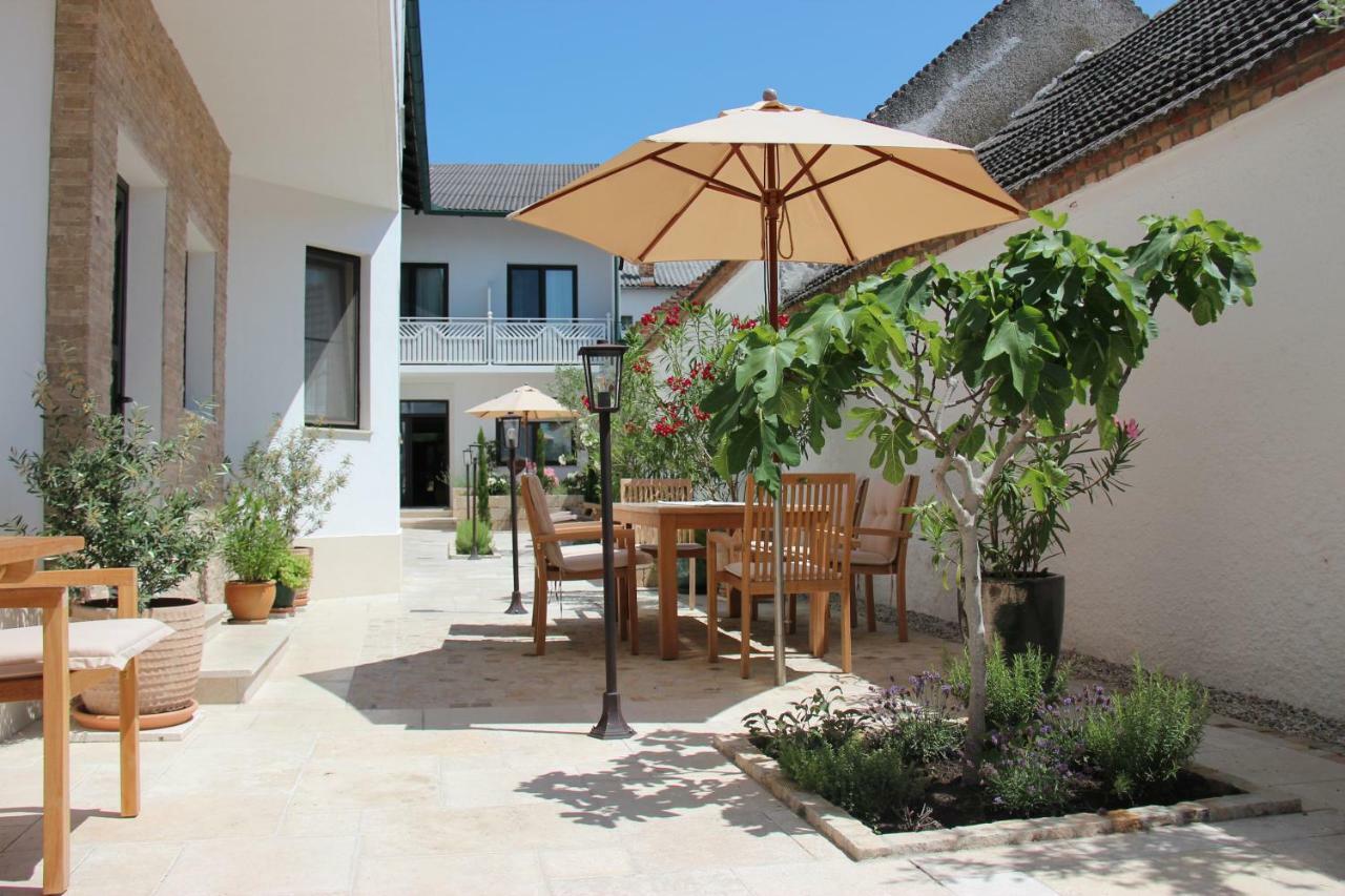 Haus Renee Bed and Breakfast Podersdorf am See Buitenkant foto