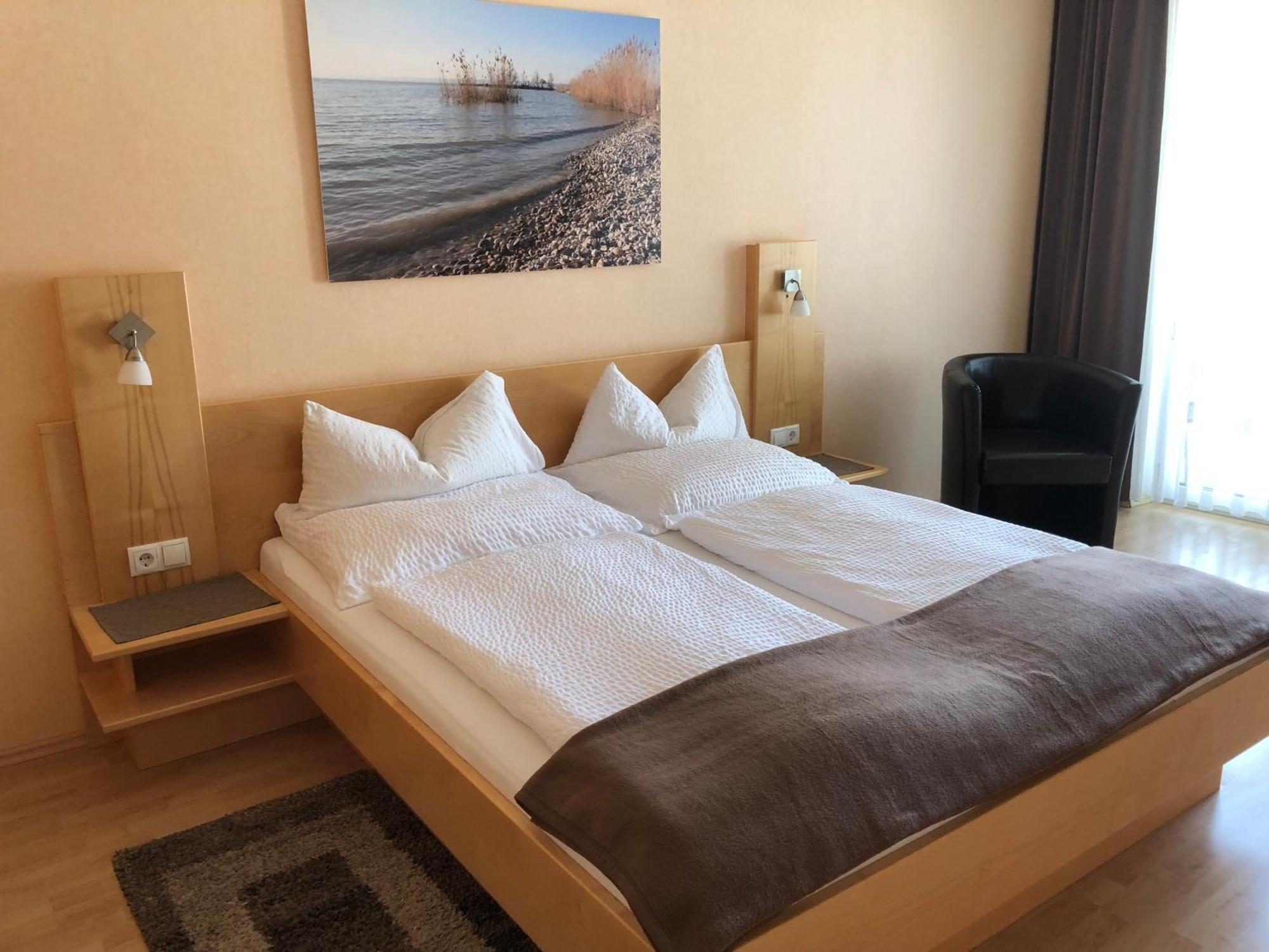 Haus Renee Bed and Breakfast Podersdorf am See Buitenkant foto